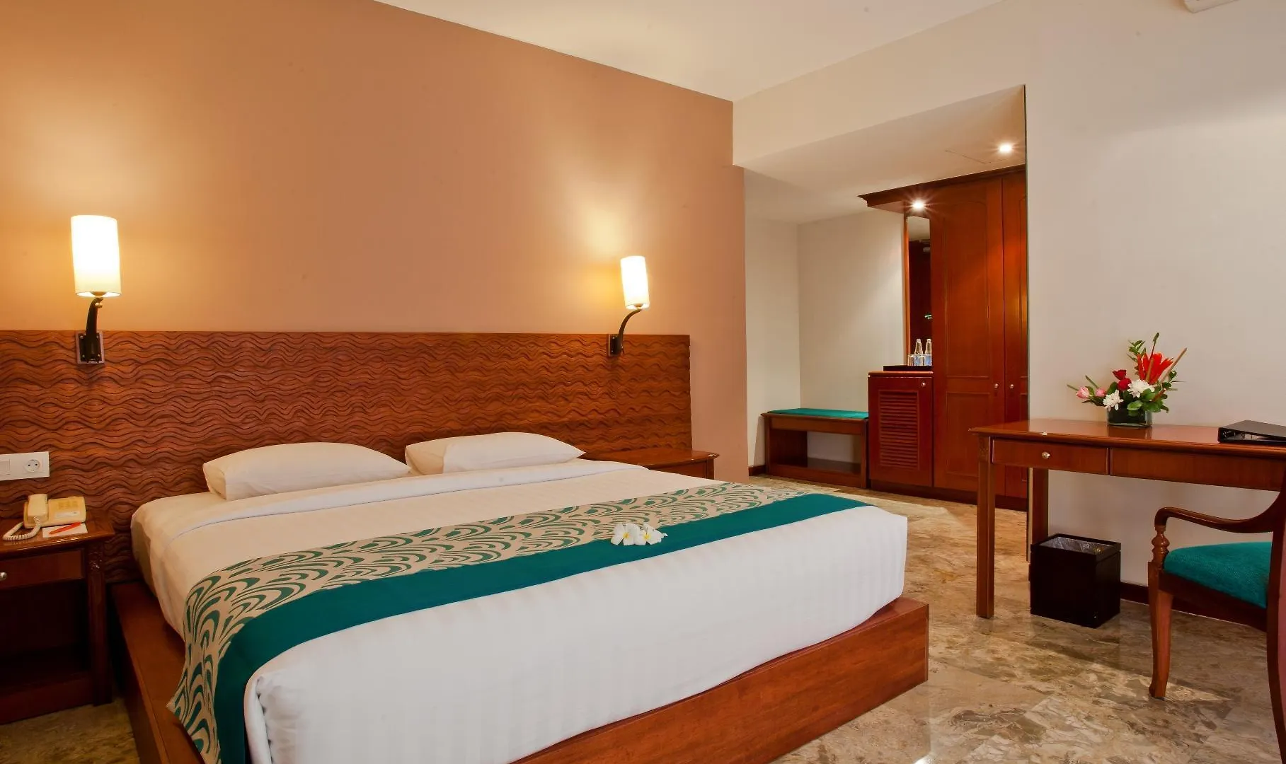 Hotel White Rose Kuta Resort, Villas & Spa